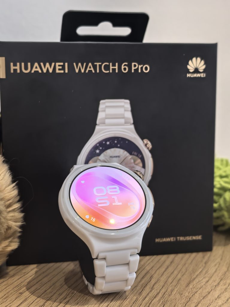 Test Huawei Watch 6 Pro (43 mm): keramično ohišje, X-TAP 2.0 in tri dni ...
